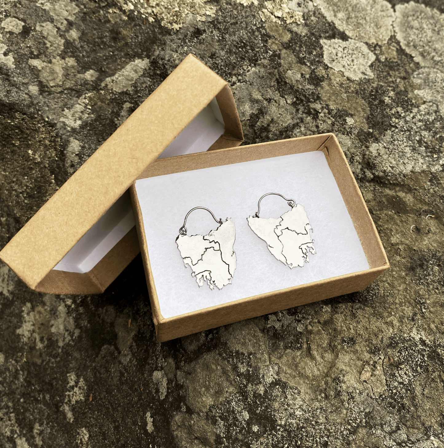 Tassie Map Earring - Boat Hook