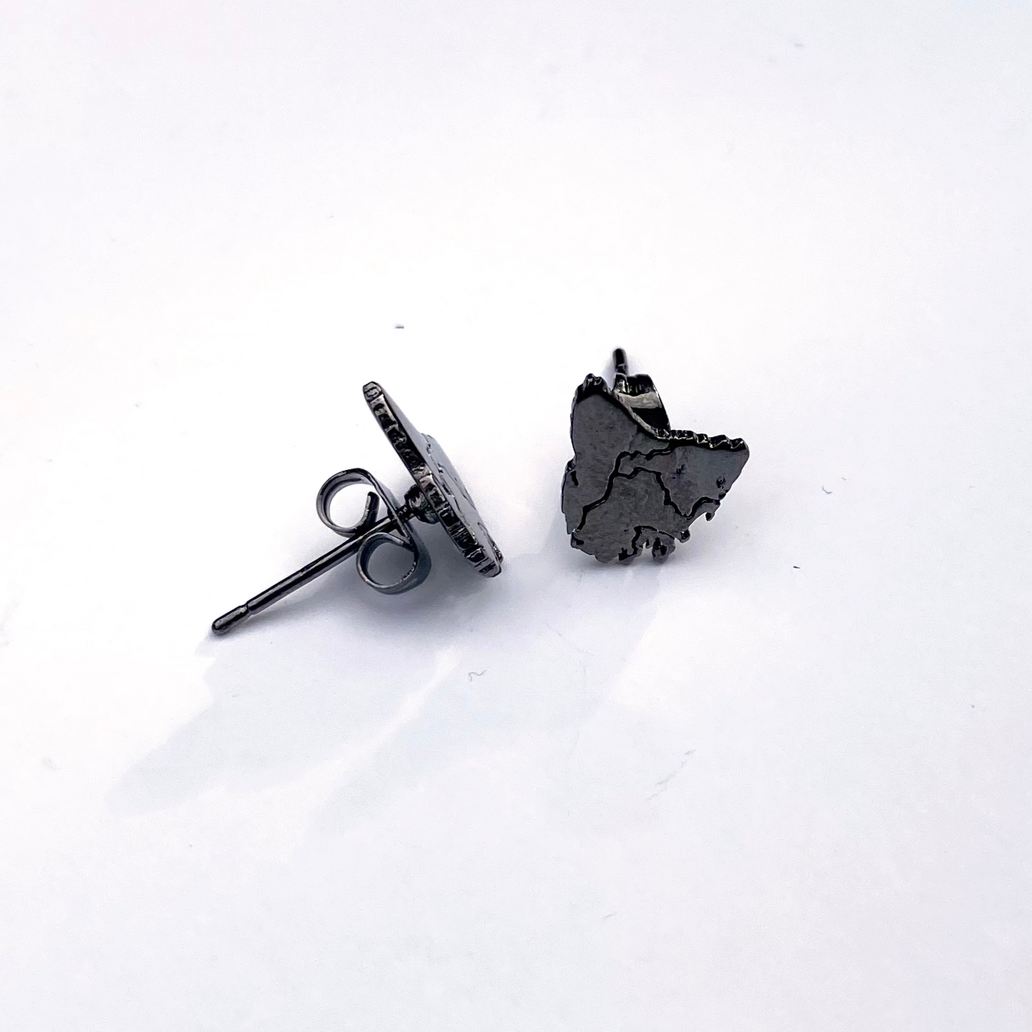 Tassie Map Earring - Stud